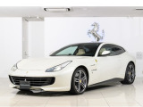 GTC4 Lussoが入庫しました。外装色はBianco Italia
