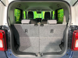 普段のお買い物や通勤、送迎等に十分な荷室スペースを確保しております。セカンドシートを倒すと、大きな荷物の積載も可能です♪