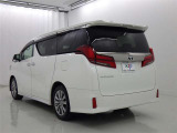 沢山乗れるのがこの車の魅力!2台で移動しないと・・・なんて時もこの車なら1台で!大活躍です♪