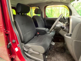 運転席シート廻りは使用感も少なく、良好な状態となっています。丁寧に使われていたことがよくわかりますね。
