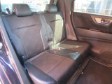 後部座席の画像です。是非実際に座ってみて下さい。