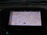 ディスカバーメディア搭載。「VW Connect」というeSIMが内蔵された画期的なシステムです。地図データなど自動で情報を更新することができるのが大きな魅力。なお、CD/DVD・TVは廃止されてます