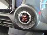 使い勝手の良いプッシュエンジンスターター装備♪鍵をカバンやポケットなどから取り出さずにエンジンを始動出来ます☆鍵を回す必要も探す必要もございません!