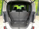 普段のお買い物や通勤、送迎等に十分な荷室スペースを確保しております。セカンドシートを倒すと、大きな荷物の積載も可能です♪