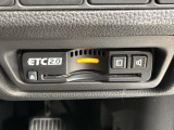 いまや快適なカーライフに欠かせないETCが付いています。