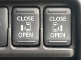 【両側パワースライドドア】スマートキーや運転席のスイッチで後席両側スライドドアの開閉が可能♪電動だから力を入れてドアを開ける必要が無く、小さなお子様でも簡単に開け閉めでき快適です♪