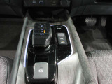 なめらかな電制シフトです低燃費でお財布にもやさしいです