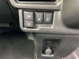 シートヒーター付で、冬の運転も快適です!!