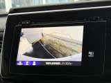 バックカメラのお写真です。駐車が苦手な方でも楽に駐車が行えますね♪