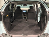 リアシートを倒すと、ラゲッジスペースを広くお使いいただけます!