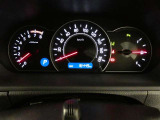 とっても見やすいメーターです。夜間時はラグジュアリーな気分にさせてくれる照明が魅力ですので、夜のドライブも楽しみになりますよ♪
