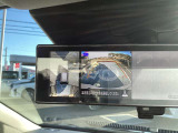 アラウンドビューモニターを装備!駐車の際にナビ画面に車を真上から捉えた映像が映ります。駐車の時とても便利です♪