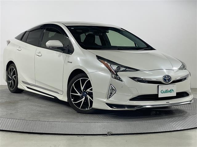 トヨタ プリウス 