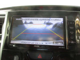 バックモニター付です。後ろ全体が見渡せて安全確保もバッチリです。