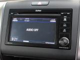 フリードに付いているホンダ純正ディスプレイオーディオはCDプレーヤー・AM/FMチューナーがご使用いただけます。お好みの音楽を聞きながらのドライブは楽しさ倍増ですね!