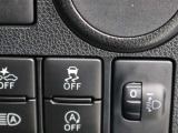 滑りやすい路面などで走行安定性を確保するTRC&VSCが装備されています。