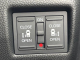 【両側パワースライドドア】スマートキーや運転席のスイッチで後席両側スライドドアの開閉が可能♪電動だから力を入れてドアを開ける必要が無く、小さなお子様でも簡単に開け閉めでき快適です♪