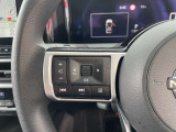ステアリングスイッチが装備されておりステアリングから手を離す事無くオーディオ類の操作が可能ですので非常に便利です♪