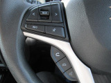 ステアリングスイッチでオーディオの簡単な操作が出来ます。(対応ナビ、オーディオ取り付け時のみ)