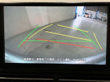 バックガイドモニターで、後方を確認しながら安心して駐車することができます。運転初心者も熟練者も必須の機能ですよ!
