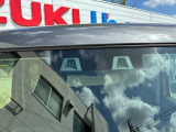 【デュアルカメラブレーキサポート】フロントガラス上部に設置された2つのカメラで前方の車両や人物を検知し、衝突を回避できないと判断した場合に衝突被害軽減ブレーキが作動。衝突を回避または軽減します☆