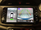 アラウンドビューモニターは真上から見下ろした様に車の周囲を表示することで、駐車時の安全性と利便性を高めます。