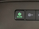 ★ECONスイッチ★ エコドライブを加速しよう!スイッチをONにすると、運転の仕方によるロスを抑え込み燃費をよくするようクルマが頑張ります(*^ー^*)燃費向上にチャレンジ♪