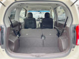 普段のお買い物や通勤、送迎等に十分な荷室スペースを確保しております。セカンドシートを倒すと、大きな荷物の積載も可能です♪