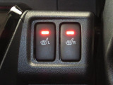 運転席・助手席シートヒーター付です。寒い日のお出かけも楽しくなります。