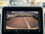 駐車時に便利なバックカメラを装備しています。