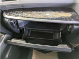 グローブボックスの収納もバッチリ