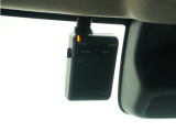 ◆ドライブレコーダー◆映像・音声などを記録する自動車用の装置です。 もしもの事故の際の記録はもちろん、旅行の際の思い出としてドライブの映像を楽しむことができます。