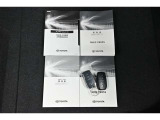 保証書・記録簿・取扱説明書と揃っております。キーの電池は新品にお取替えしてから納車させていただきますので安心してお乗りください。