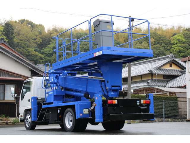 いすゞ いすゞ エルフ 高所作業車 建機仕様 アイチTZ12CRS 12m の中古車詳細