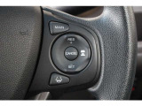 安全運転支援システムHonda SENSINGを搭載。衝突軽減ブレーキや、誤発進抑制機能、アダプティブクルーズコントロール、車線維持など複数の先進技術で安心・快適なドライブをサポートします。