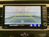 バックでの車庫入れも安心です! リアカメラが付いているバックモニター付のナビを装備しております。操作線もついており距離感も画面から確認できます。