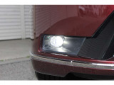 LEDフォグライトを装備。シャープな光と低消費電力でドライブをサポートします。