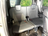 3列目シートはもちろん状態良好☆大人でもゆったりと座って頂けますので、大人数でのお出かけもラクラクです♪ご家族で、気の知れた仲間で、ドライブに行くのが楽しみですね♪