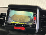 【バックカメラ】リバースにするだけで映ります、後方の安全確認や、狭い駐車場での車庫入れ、雨の日や夜間など視界の悪い時に便利です!安全にバックする為には欠かせない装備です。