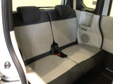 【後席】後席のお足元もとっても広いですよ!♪後席シートも乗り心地OK!ゆったり乗れます♪
