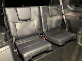 3列目シートはもちろん状態良好☆大人でもゆったりと座って頂けますので、大人数でのお出かけもラクラクです♪ご家族で、気の知れた仲間で、ドライブに行くのが楽しみですね♪