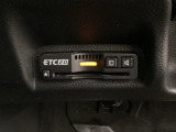 いまや快適なカーライフに欠かせないETCが付いています。