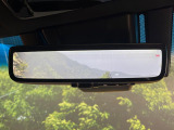 【デジタルインナーミラー】後席の大きな荷物や同乗者で後方が確認しづらい時でも安心!カメラが撮影した車両後方の映像をルームミラー内に表示。クリアな視界で状況の確認が可能です!