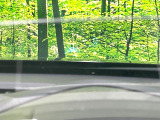 【カラーヘッドアップディスプレイ】現在の速度や走行情報をデジタル表示で運転席前方のガラスに投影!カラー付きで視認性も高く、運転中目線をずらさず必要な情報を確認できるのでとっても便利で安心!