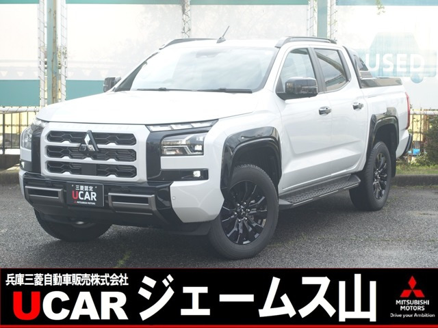 トライトン 2.4 GSR ディーゼル 4WD 