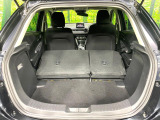 普段のお買い物や通勤、送迎等に十分な荷室スペースを確保しております。セカンドシートを倒すと、大きな荷物の積載も可能です♪