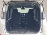 普段のお買い物や通勤、送迎等に十分な荷室スペースを確保しております。