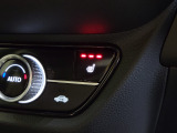 シートヒーター装備付き車!!座席に埋め込まれた電熱線によりシートを暖めることが出来る装備で、温められたシートは、寒い冬には最適です!!