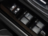 電動格納式ドアミラー・パワーウインドウを装備しています。