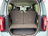 ラゲッジスペースです。荷物を積むスペースが十分に確保されております!!